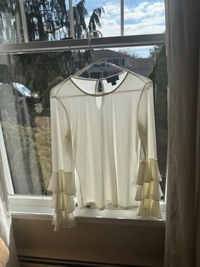 CeCe Cream Tiered Ruffle Sleeve Blouse